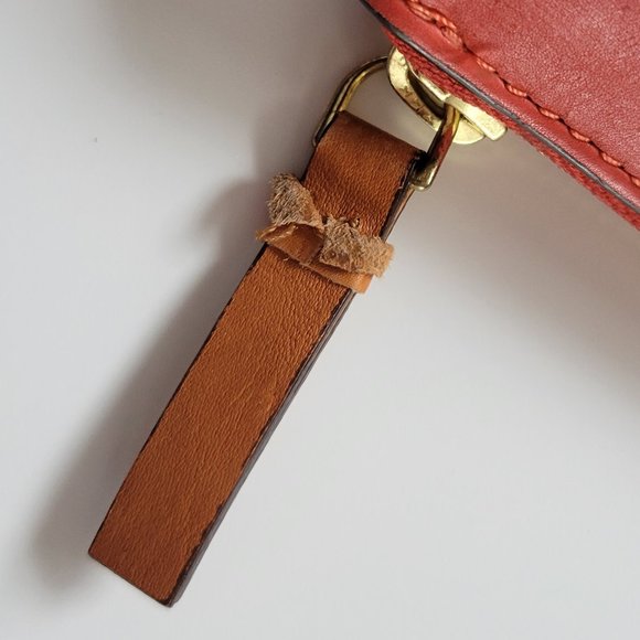 Clarks Red Leather Zip Around Wallet - Picture 7 of 14